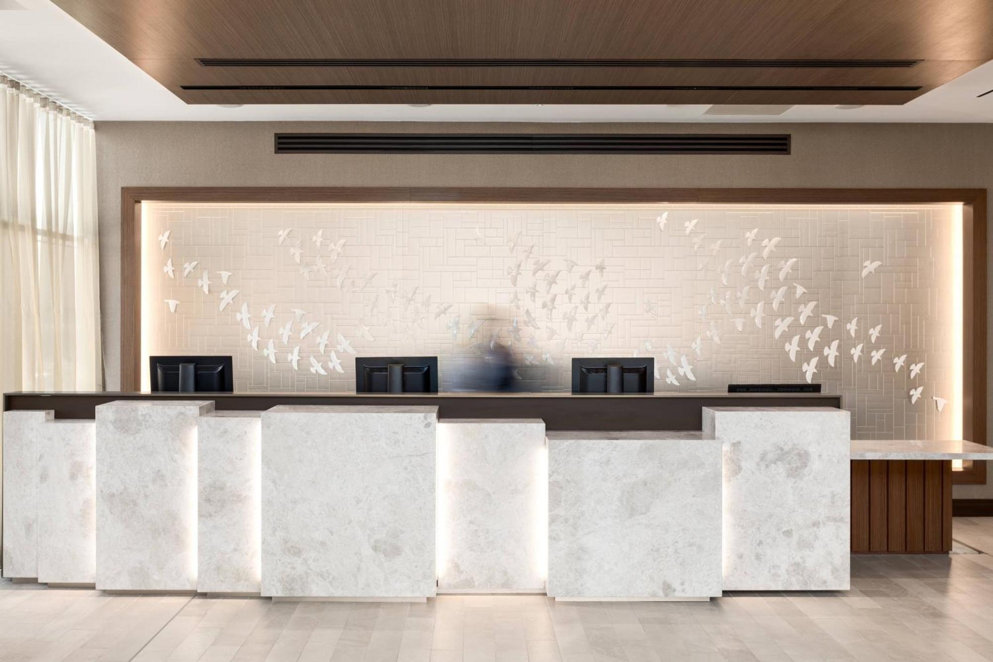 Ac Hotel By Marriott Belfast Esterno foto