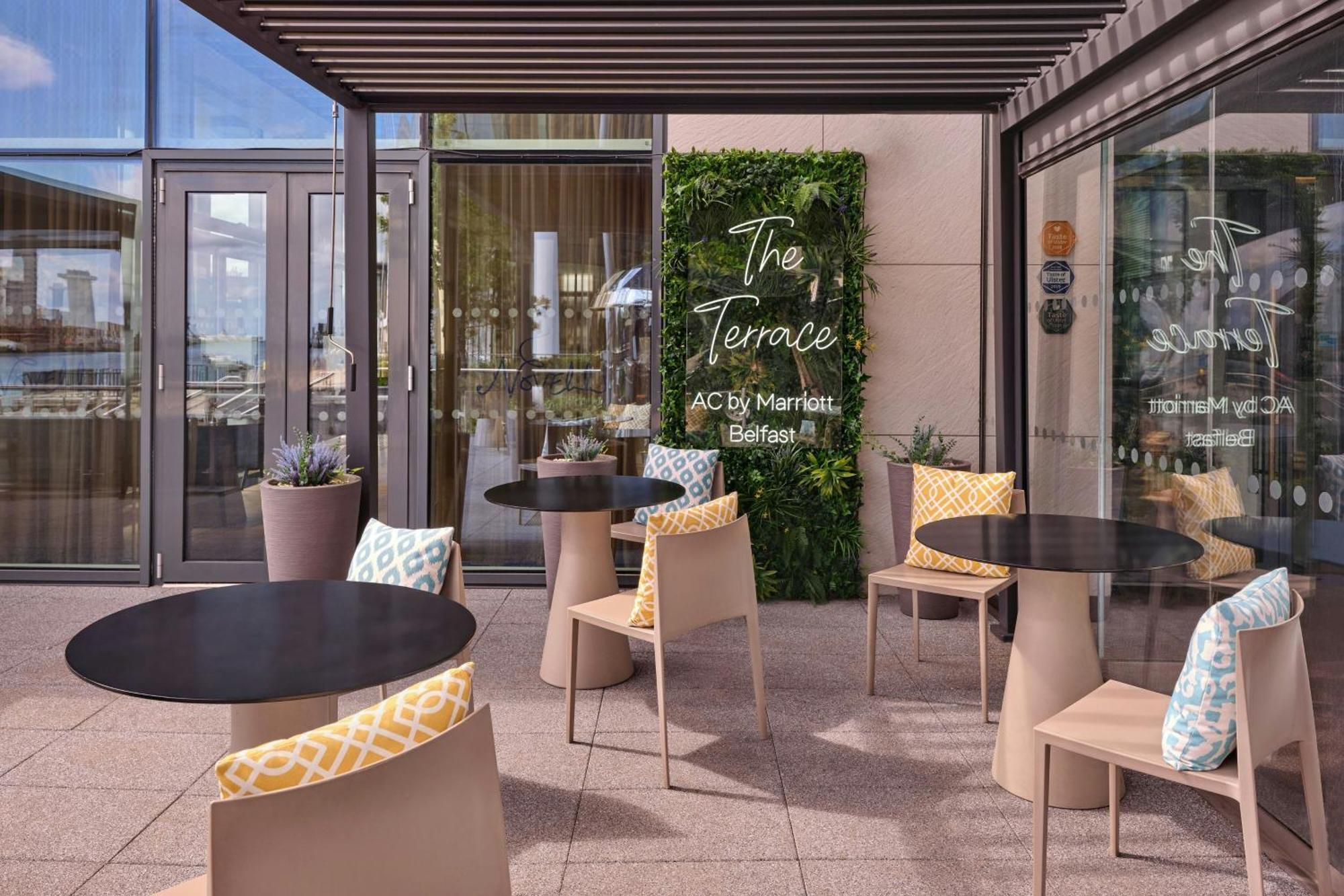 Ac Hotel By Marriott Belfast Esterno foto